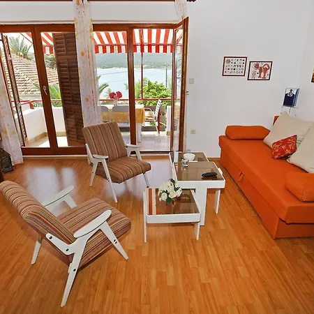 Apartment Zrinka *